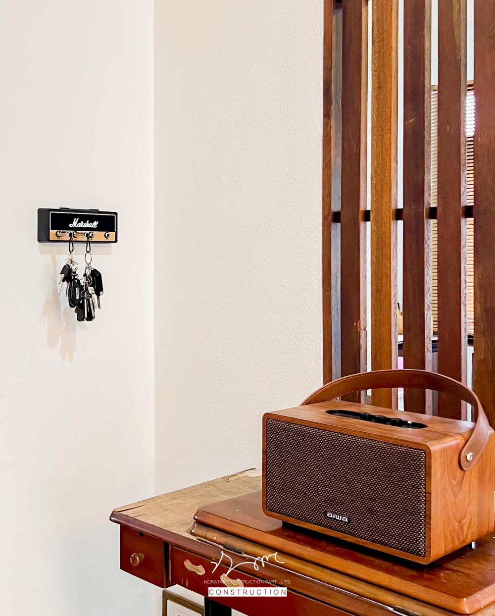 รีโนเวทปรับปรุงอาคารครึ่งปูนครึ่งไม้ชนบทให้กลายเป็นบ้านมินิมอล รูปที่ 32