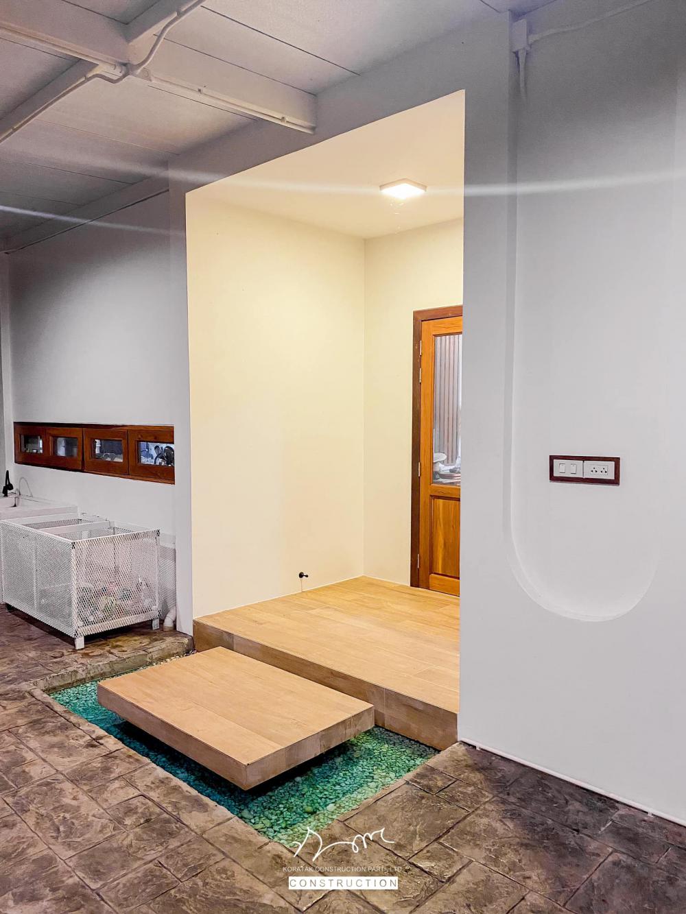 รีโนเวทปรับปรุงอาคารครึ่งปูนครึ่งไม้ชนบทให้กลายเป็นบ้านมินิมอล รูปที่ 33