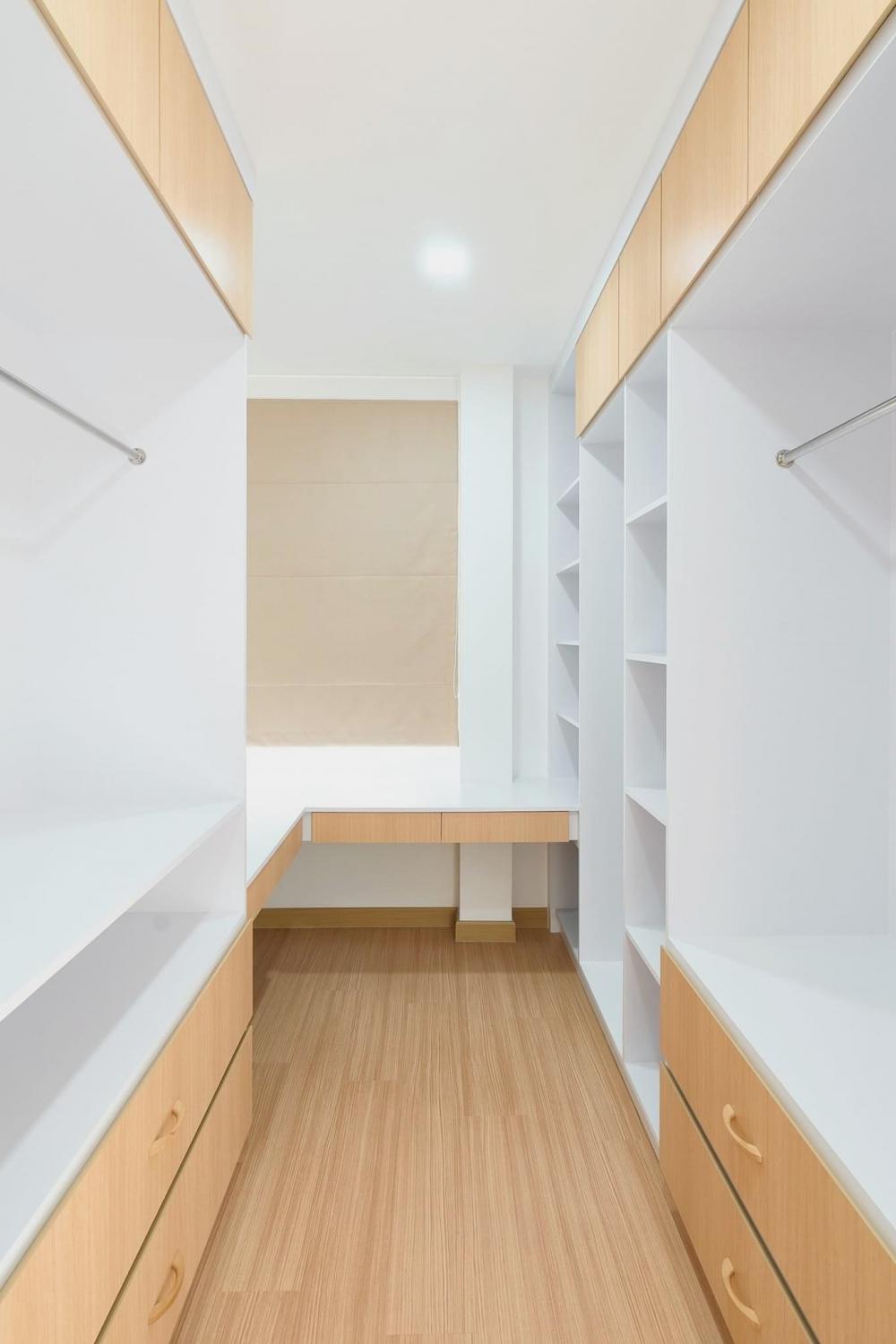 บ้านมินิมอลสองชั้น โทนขาวครีมสีไม้ รูปที่ 7