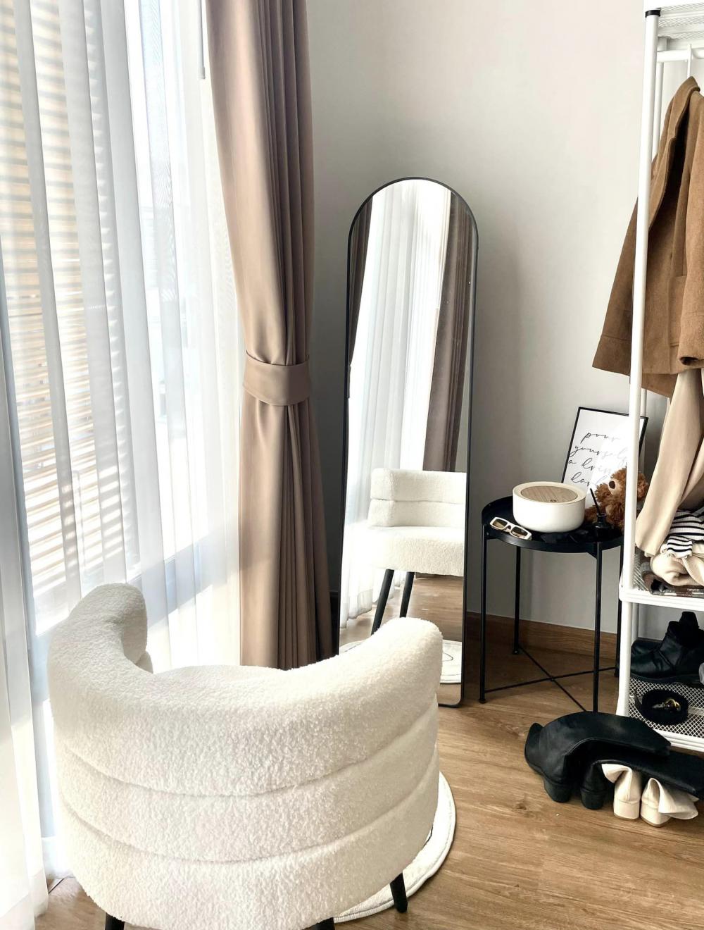 เเชร์ไอเดียแต่งบ้านโทนขาวไม้ ฉบับบ้านทาวน์โฮม รูปที่ 29