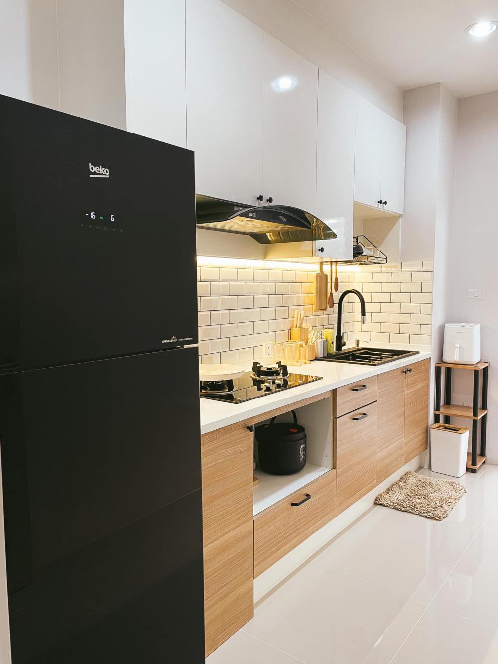 เเชร์ไอเดียแต่งบ้านโทนขาวไม้ ฉบับบ้านทาวน์โฮม รูปที่ 5