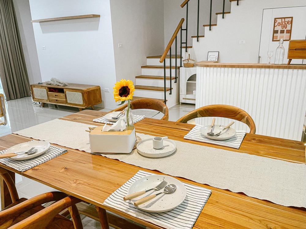 เเชร์ไอเดียแต่งบ้านโทนขาวไม้ ฉบับบ้านทาวน์โฮม รูปที่ 6