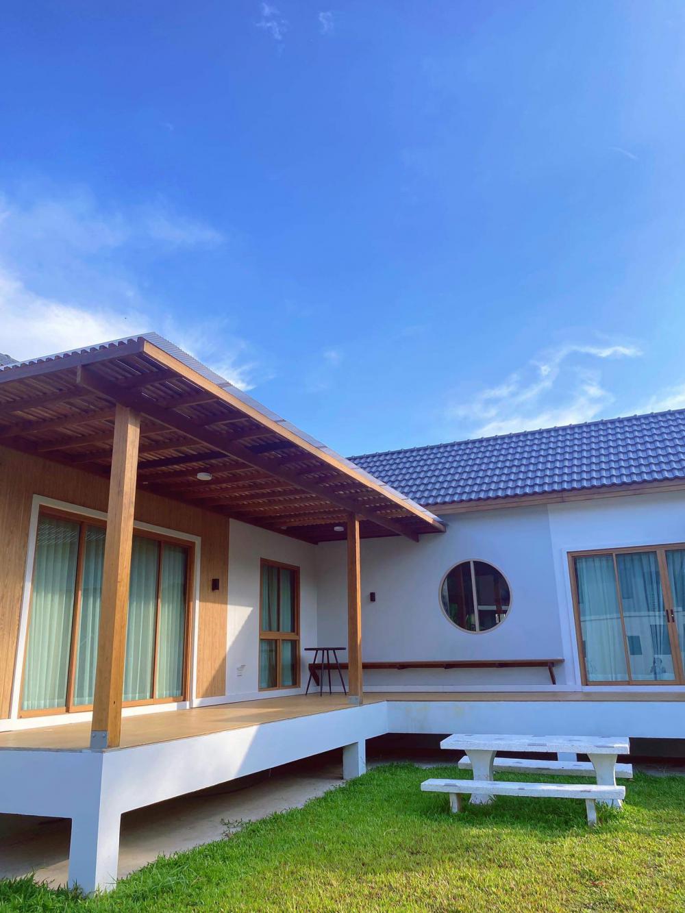 ไอเดียบ้านมินิมอลทรงตัวแอล กว้างขวางละมุนอบอุ่น รูปที่ 23