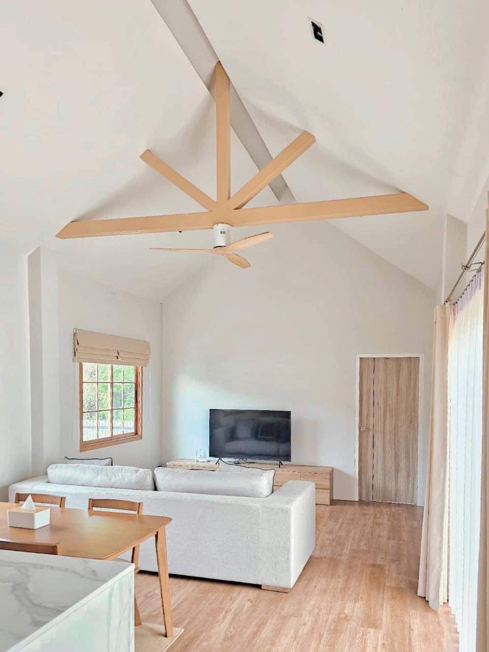 ไอเดียบ้านมินิมอลทรงตัวแอล กว้างขวางละมุนอบอุ่น รูปที่ 25