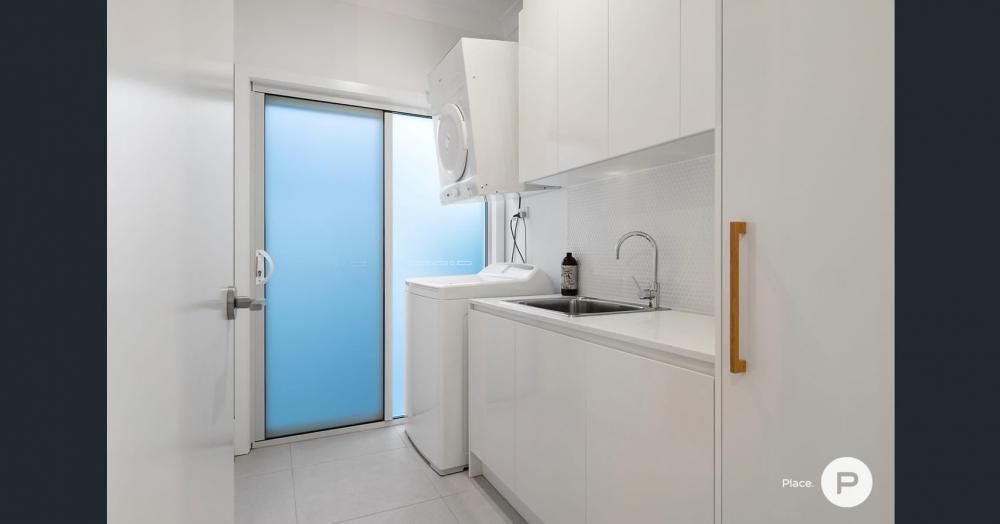 ไอเดียบ้านสวย 2 ชั้น โทนสีขาวละมุน รูปที่ 22