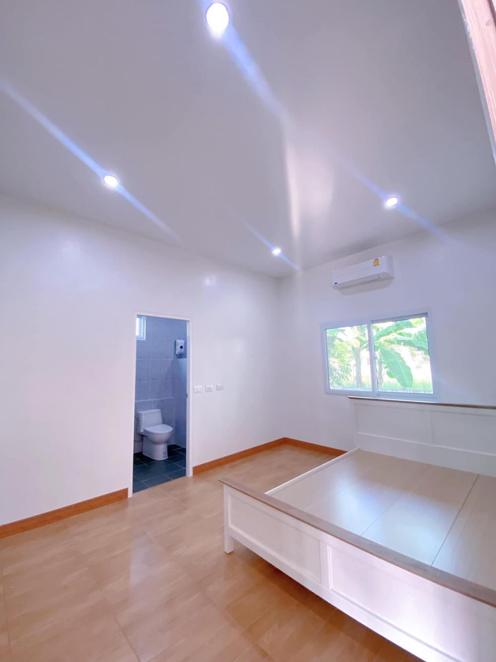 บ้านเดี่ยวสไตล์เรียบง่าย 2 ห้องนอน 3 ห้องน้ำ งบ 1.6 ล้านบาท รูปที่ 8