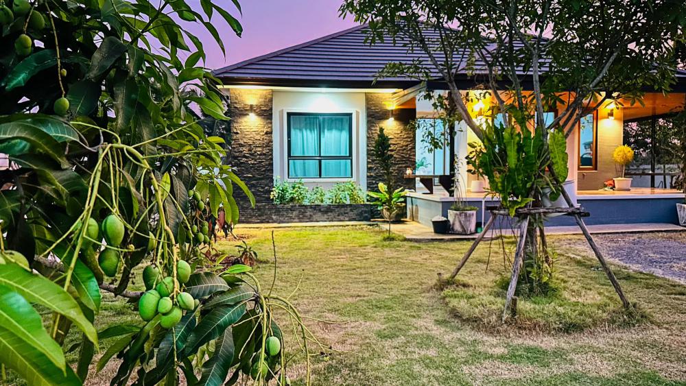 ไอเดียบ้านสไตล์ปั้นหยา เจ้าของสร้างมาแล้ว 3 ปี ให้ออกมาแบบ มินิมอลอเมซอน รูปที่ 8