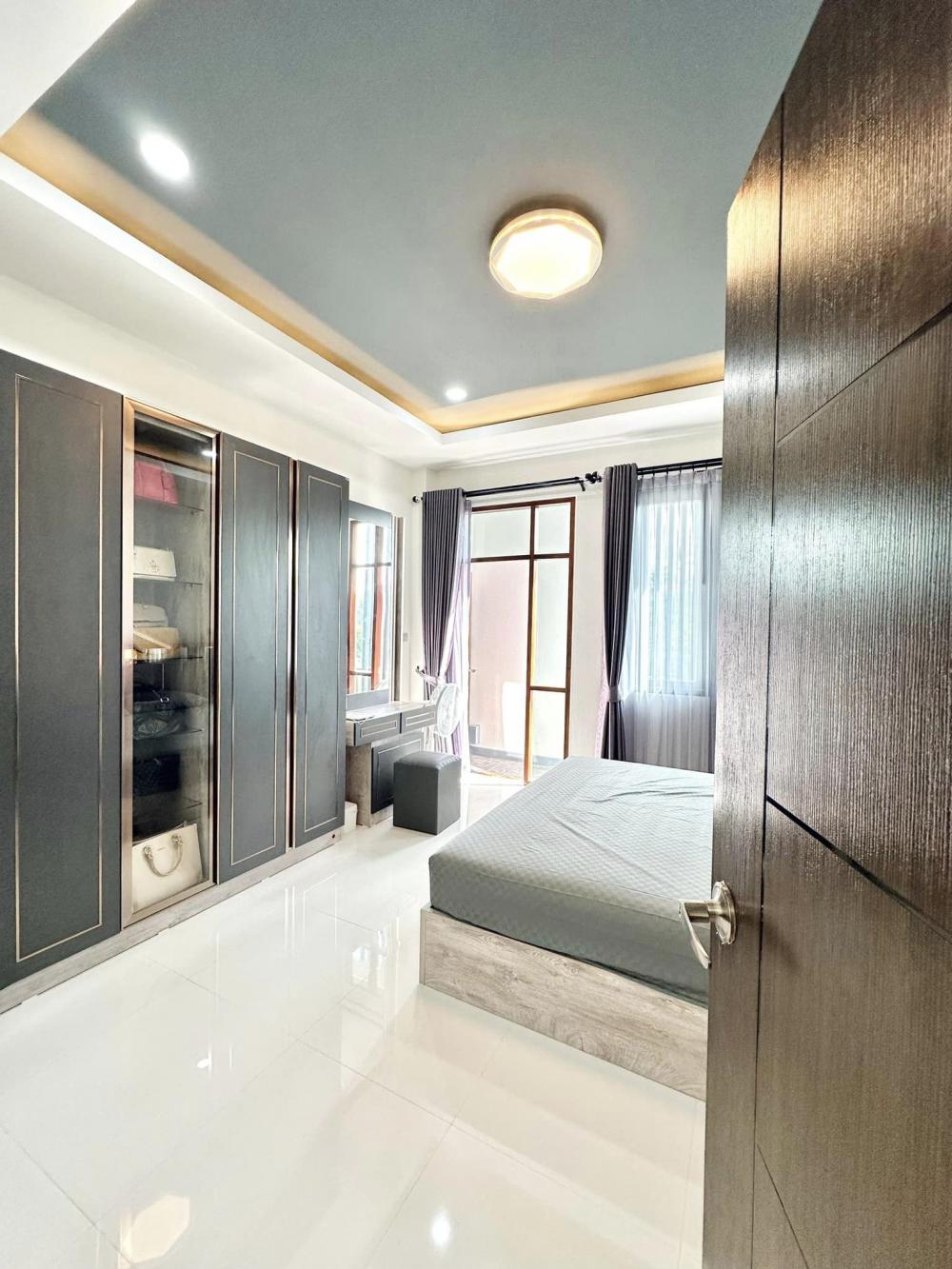 บ้านเดี่ยวพักอาศัย 1 ชั้นครึ่ง 3 ห้องนอน 3 ห้องน้ำ รูปที่ 30