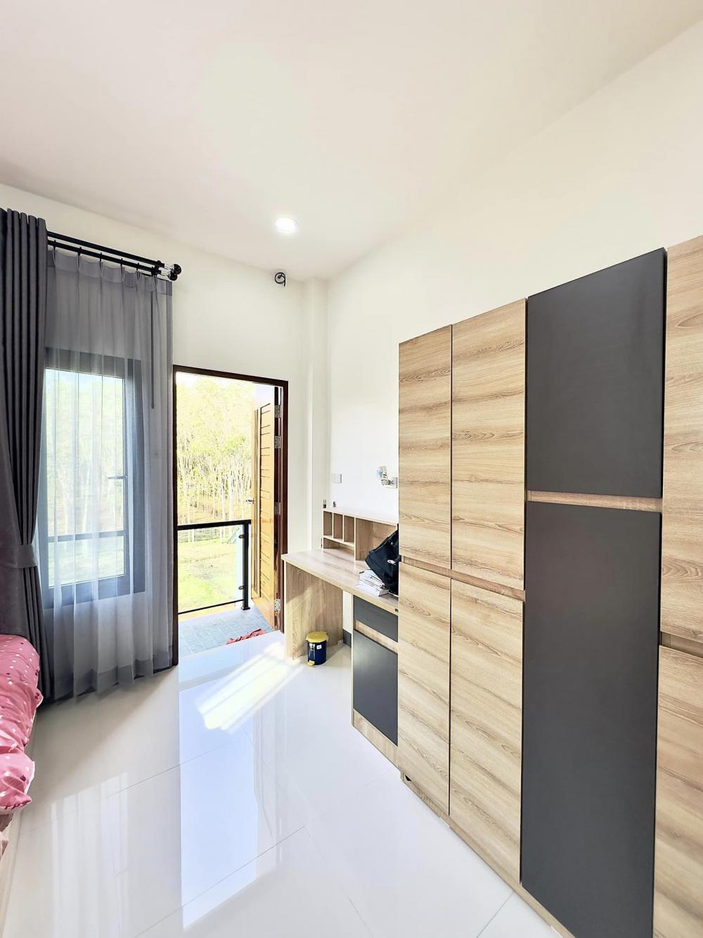 บ้านเดี่ยวพักอาศัย 1 ชั้นครึ่ง 3 ห้องนอน 3 ห้องน้ำ รูปที่ 38