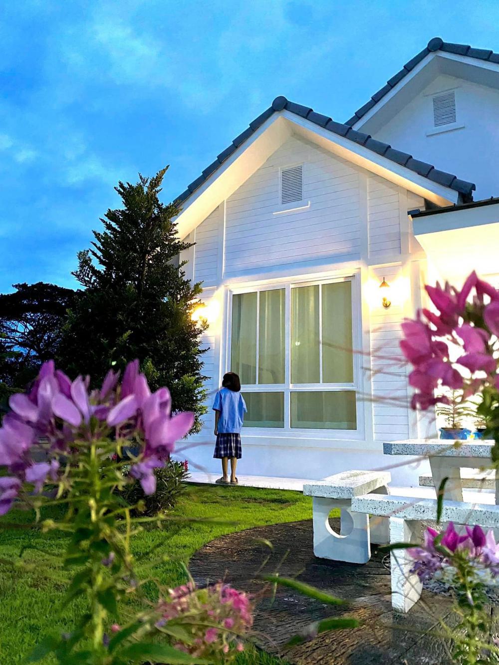 บ้านสไตล์คอทเทจขาวละมุนตามาก ขนาด 100 ตร.ม. งบล้านต้นๆ รูปที่ 5