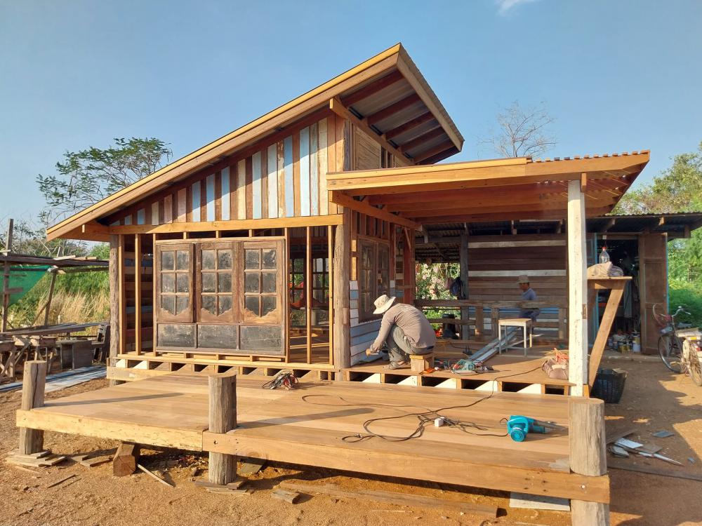 บ้านน็อคดาวน์ไม้สไตล์โมเดิร์น รูปที่ 3