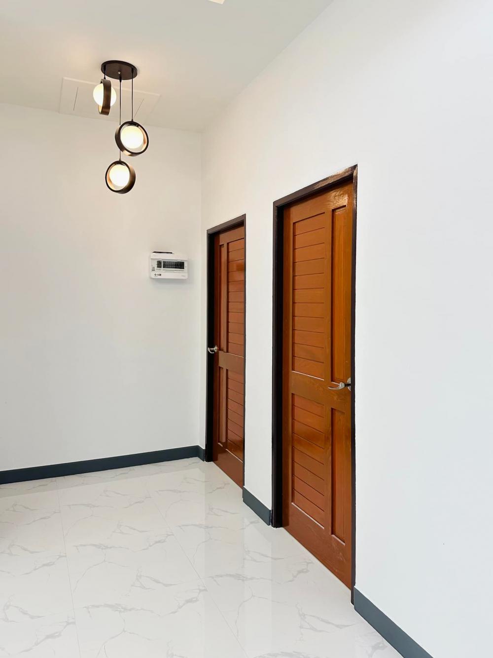 บ้านเดี่ยวพักอาศัย 1 ชั้น ขนาด 3 ห้องนอน 2 ห้องน้ำ โดย SENTOSA Design รูปที่ 18