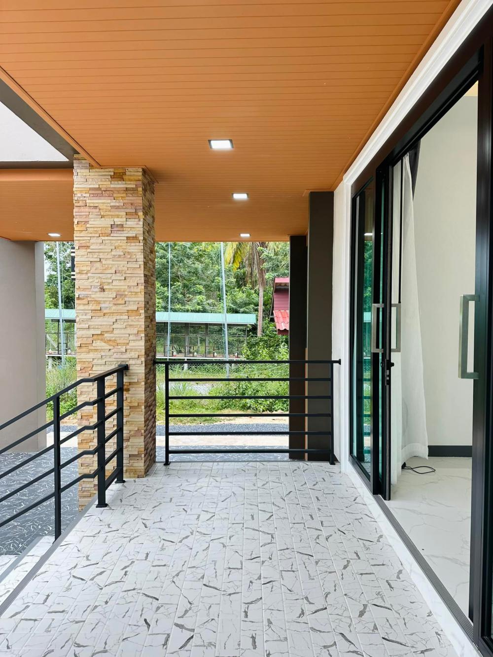 บ้านเดี่ยวพักอาศัย 1 ชั้น ขนาด 3 ห้องนอน 2 ห้องน้ำ โดย SENTOSA Design รูปที่ 7