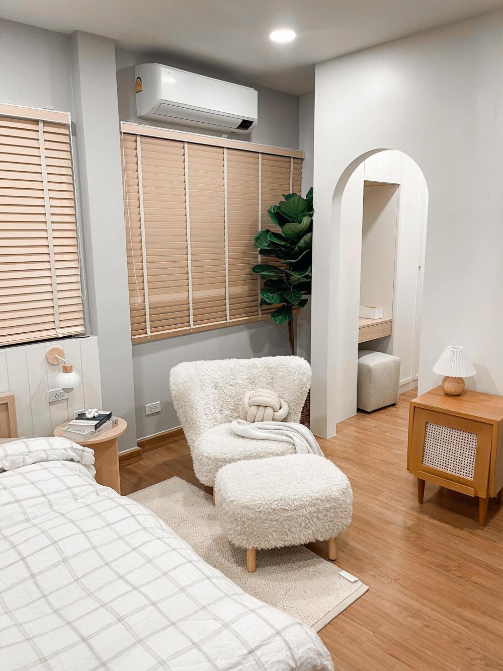 ไอเดียบ้านสไตล์มินิมอลตกแต่งภายในมินิมอล มีแมว อบอุ่น น่าอยู่ รูปที่ 40