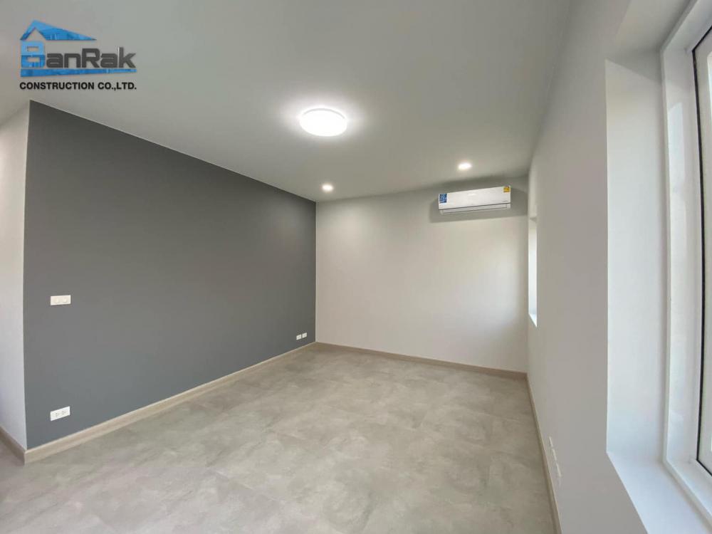 บ้านพักอาศัย 3 ห้องนอน 3 ห้องน้ำ ห้องแต่งตัว โถงรับแขก-พักผ่อน ห้องเอนกประสงค์ ห้องครัว-อาหาร ห้องระบบไฟฟ้า ระเบียงพักผ่อน รูปที่ 14