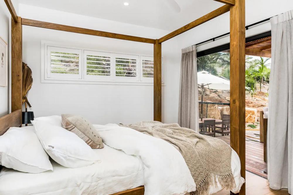 บ้านยกพื้นสไตล์โมเดิร์นมีเครื่องอำนวยความสะดวกครบครันสำหรับใช้เป็นไอเดียแต่งบ้าน รูปที่ 10