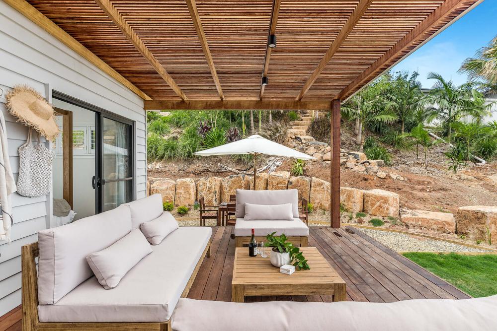 บ้านยกพื้นสไตล์โมเดิร์นมีเครื่องอำนวยความสะดวกครบครันสำหรับใช้เป็นไอเดียแต่งบ้าน รูปที่ 3