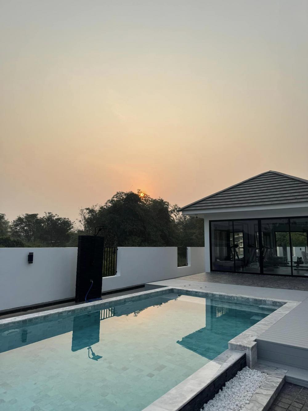 รีวิวบ้านขาวดำเทา บ้านสองชั้นแบบบ้านคอนเทมโพรารี่ รูปที่ 7