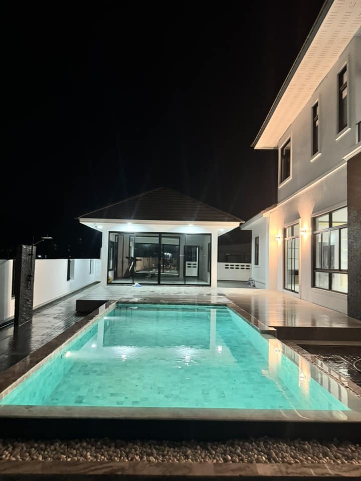 รีวิวบ้านขาวดำเทา บ้านสองชั้นแบบบ้านคอนเทมโพรารี่ รูปที่ 8