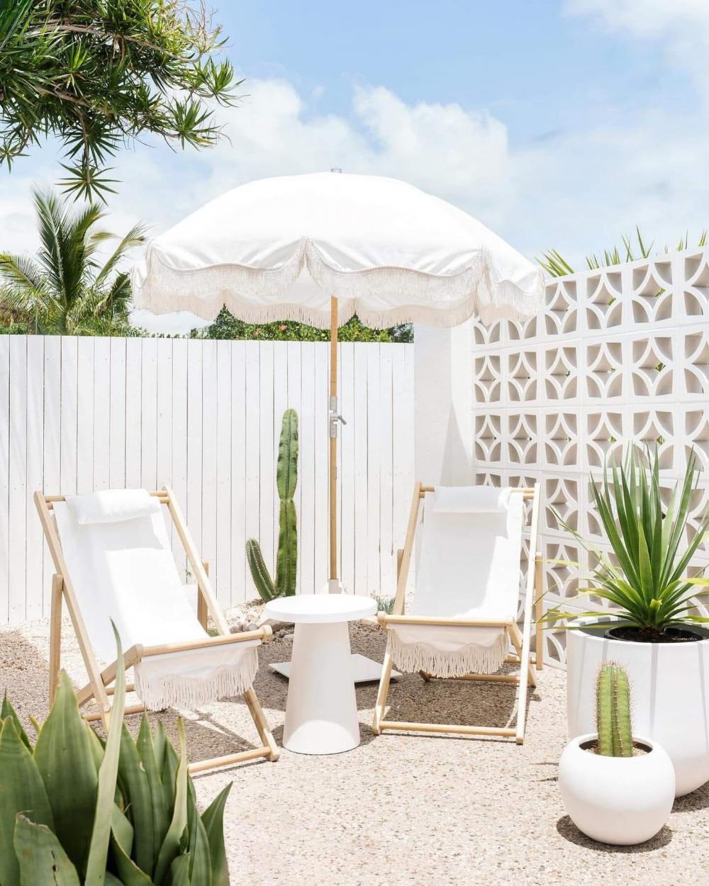 รีโนเวทบ้านอายุกว่า 60 ปี ให้กลายเป็นที่มีชีวิตชีวา โอบล้อมด้วยบรรยากาศแบบปาล์มสปริงส์ รูปที่ 10