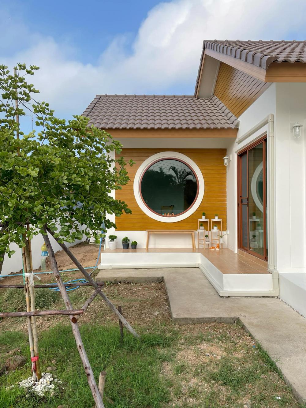 รีวิวไอเดีย ใกล้จะสำเร็จแล้วค่ะ บ้านมินิมอลแบบอบอุ่น หลังเล็กๆ ตอนนี้เหลือรั้วบ้าน ชอบตรงประตูโค้งอยากได้มานานแล้ว รูปที่ 6