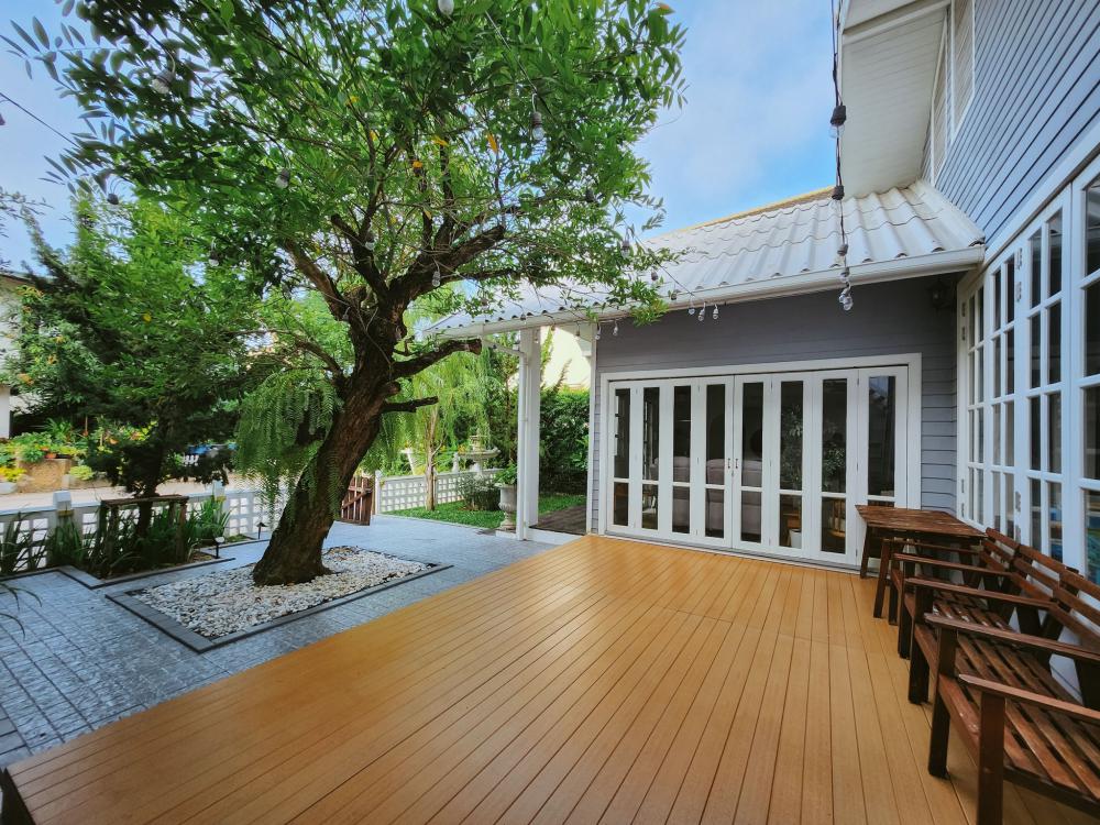 แชร์ไอเดียต้นไม้ใหญ่ ไม้ประธานของบ้าน รูปที่ 8