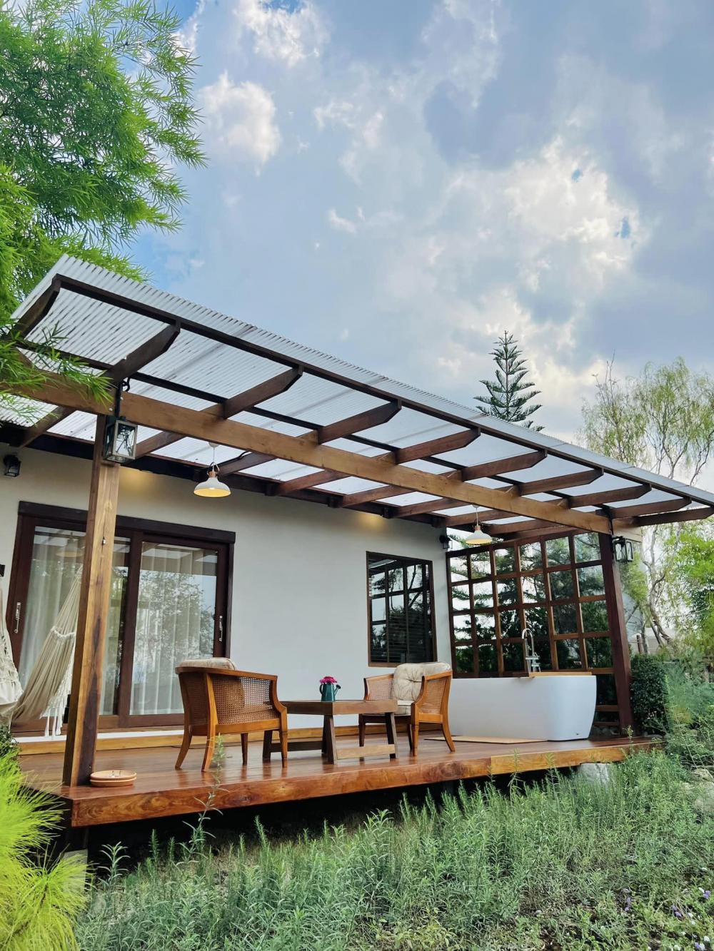 ไอเดียบ้านญี่ปุ่นขนาดเล็ก สวนดอกไม้สนามหญ้า มีลำธารไหลผ่าน บ้านสวนเวลาเขาใหญ่ รูปที่ 15