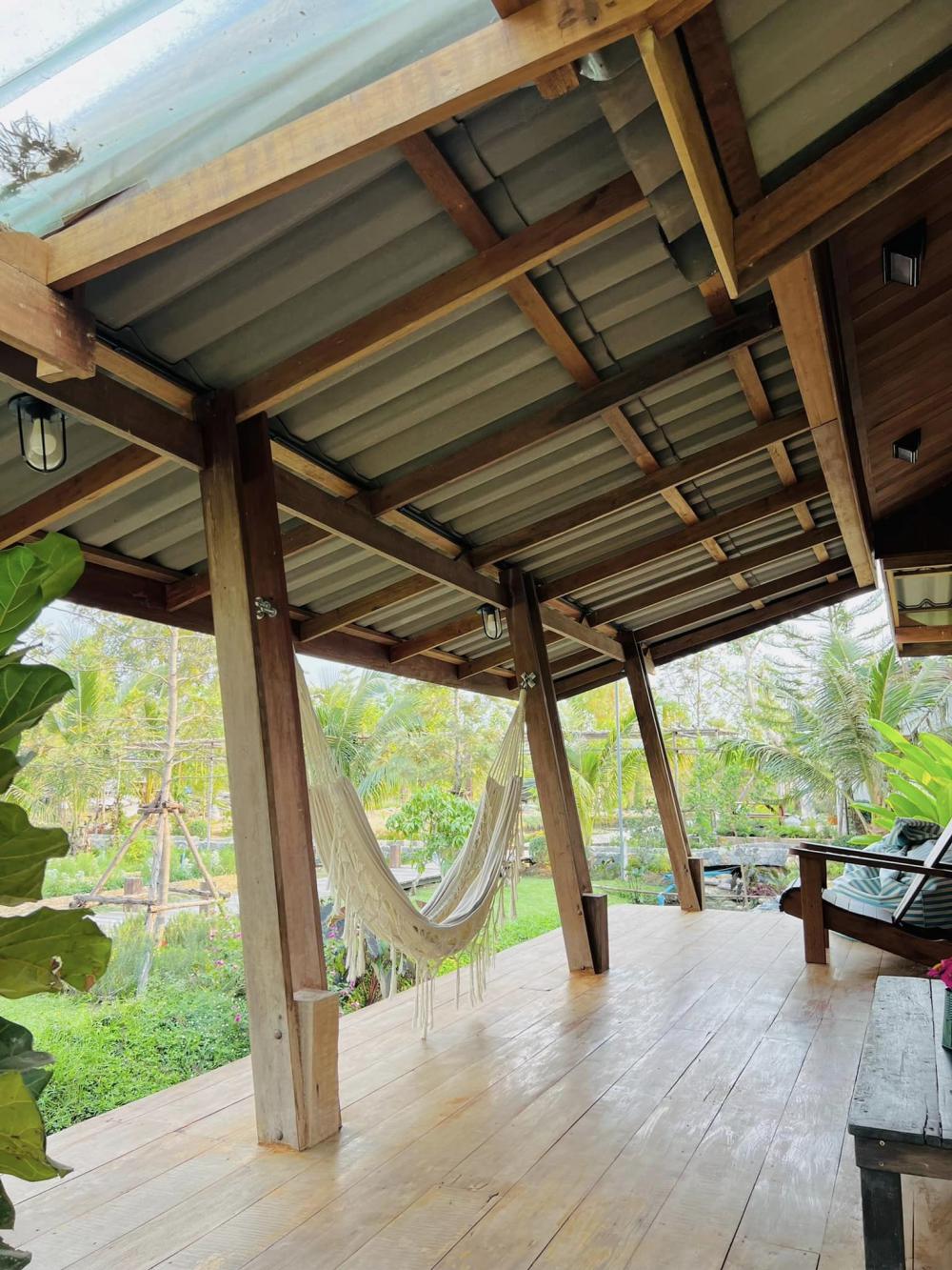 ไอเดียบ้านญี่ปุ่นขนาดเล็ก สวนดอกไม้สนามหญ้า มีลำธารไหลผ่าน บ้านสวนเวลาเขาใหญ่ รูปที่ 34