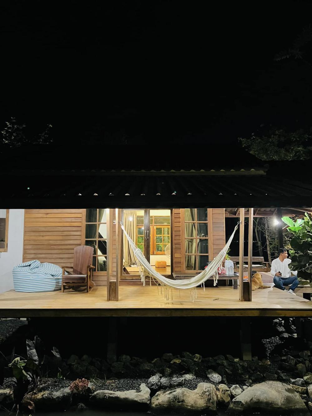 ไอเดียบ้านญี่ปุ่นขนาดเล็ก สวนดอกไม้สนามหญ้า มีลำธารไหลผ่าน บ้านสวนเวลาเขาใหญ่ รูปที่ 37