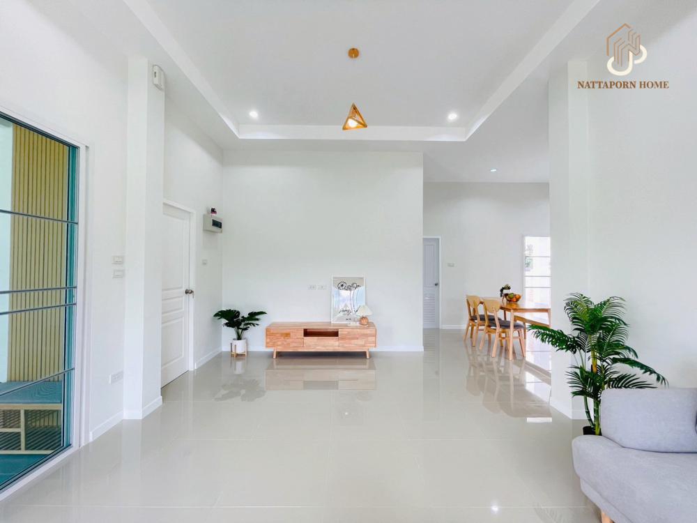 ไอเดียสร้างบ้านมินิมอลมูจิ บ้านเดี่ยว ชั้นเดียว 3 ห้องนอน 2 ห้องน้ำ 2 จอดรถ รูปที่ 4