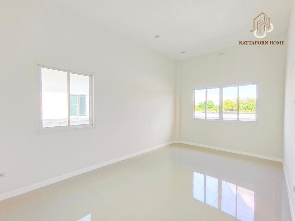 ไอเดียสร้างบ้านมินิมอลมูจิ บ้านเดี่ยว ชั้นเดียว 3 ห้องนอน 2 ห้องน้ำ 2 จอดรถ รูปที่ 9