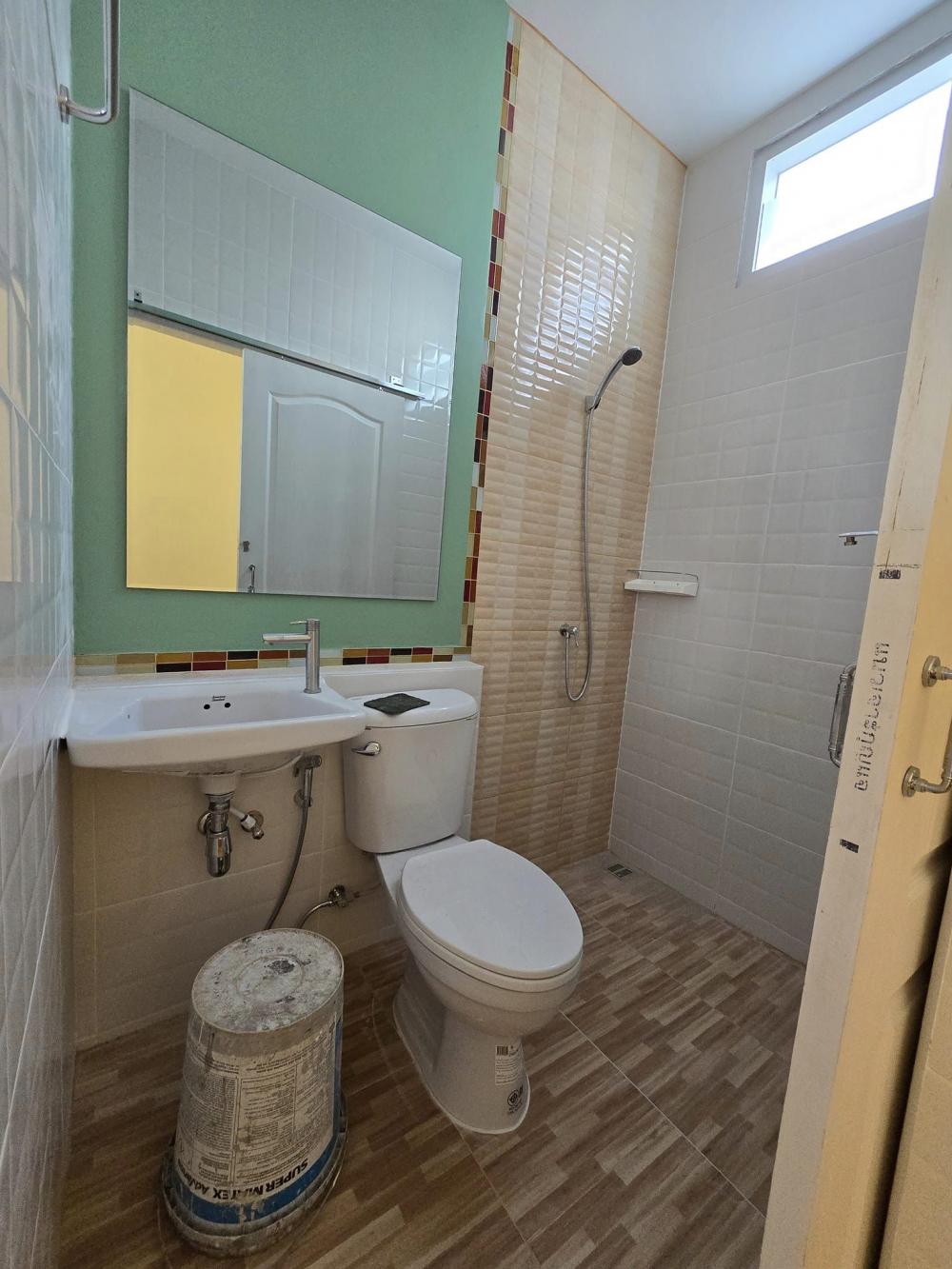 บ้านมินิมอลสองชั้นครึ่ง แบบบ้าน 2 ห้องนอน 1ห้องน้ำ 1รับแขก 1ที่จอดรถ งบไม่ถึงล้าน รูปที่ 5