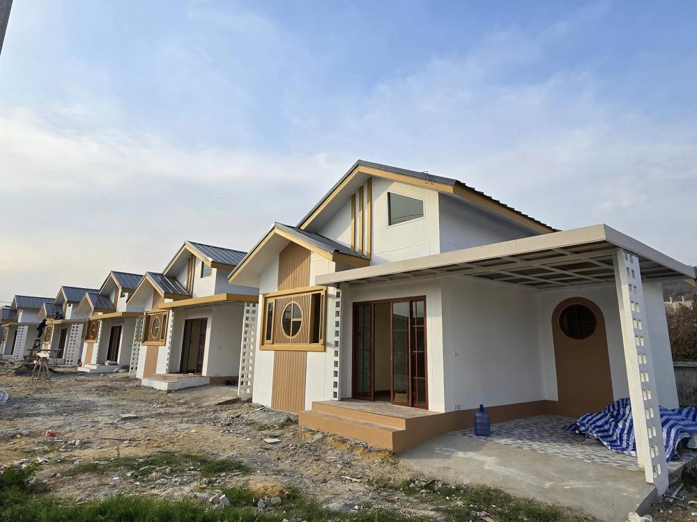 บ้านมินิมอลสองชั้นครึ่ง แบบบ้าน 2 ห้องนอน 1ห้องน้ำ 1รับแขก 1ที่จอดรถ งบไม่ถึงล้าน รูปที่ 7