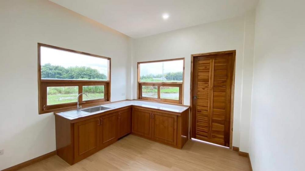 บ้านมินิมอลขนาด 3 ห้องนอน 2 ห้องน้ำ ท่ามกลางวิวภูเขา เป็นไอเดียสร้างบ้าน รูปที่ 9