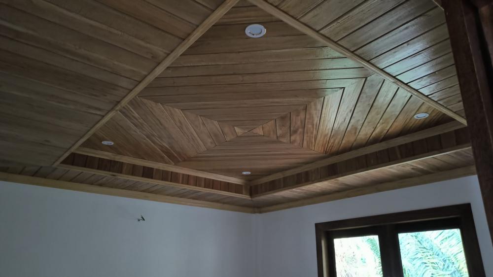 บ้านเดี่ยวทยอยทำงบสองแสนกว่าบาท ภายนอกดูธรรมดา แต่ภายในตกแต่งได้หรูหราและฝ้าทำด้วยไม้ตกแต่งสวยงาม รูปที่ 15