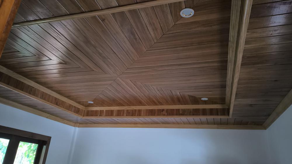 บ้านเดี่ยวทยอยทำงบสองแสนกว่าบาท ภายนอกดูธรรมดา แต่ภายในตกแต่งได้หรูหราและฝ้าทำด้วยไม้ตกแต่งสวยงาม รูปที่ 16