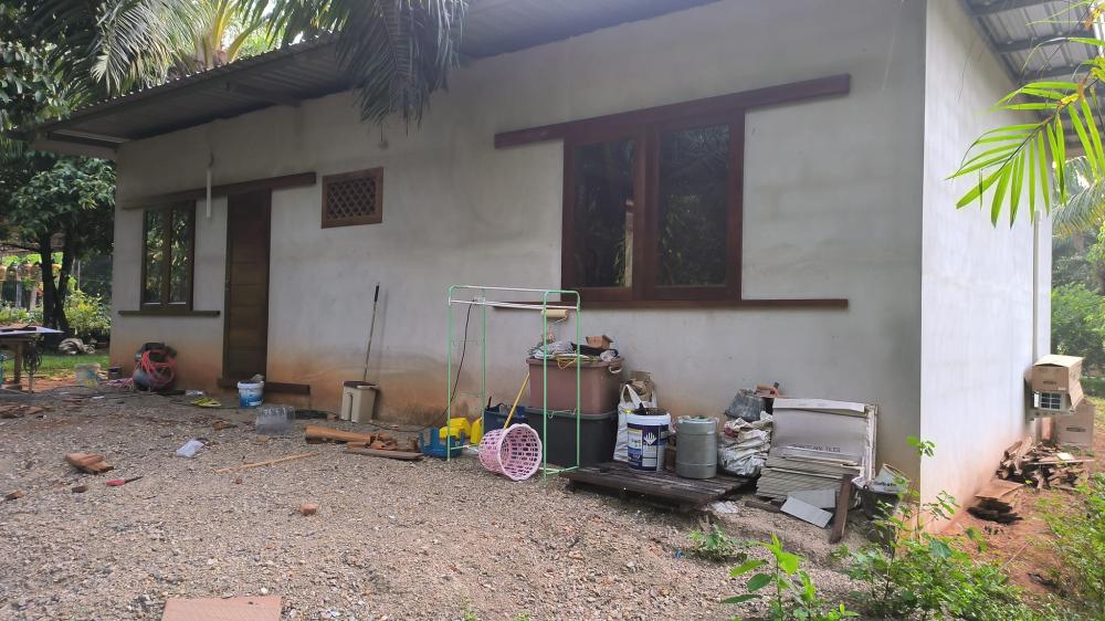 บ้านเดี่ยวทยอยทำงบสองแสนกว่าบาท ภายนอกดูธรรมดา แต่ภายในตกแต่งได้หรูหราและฝ้าทำด้วยไม้ตกแต่งสวยงาม รูปที่ 3