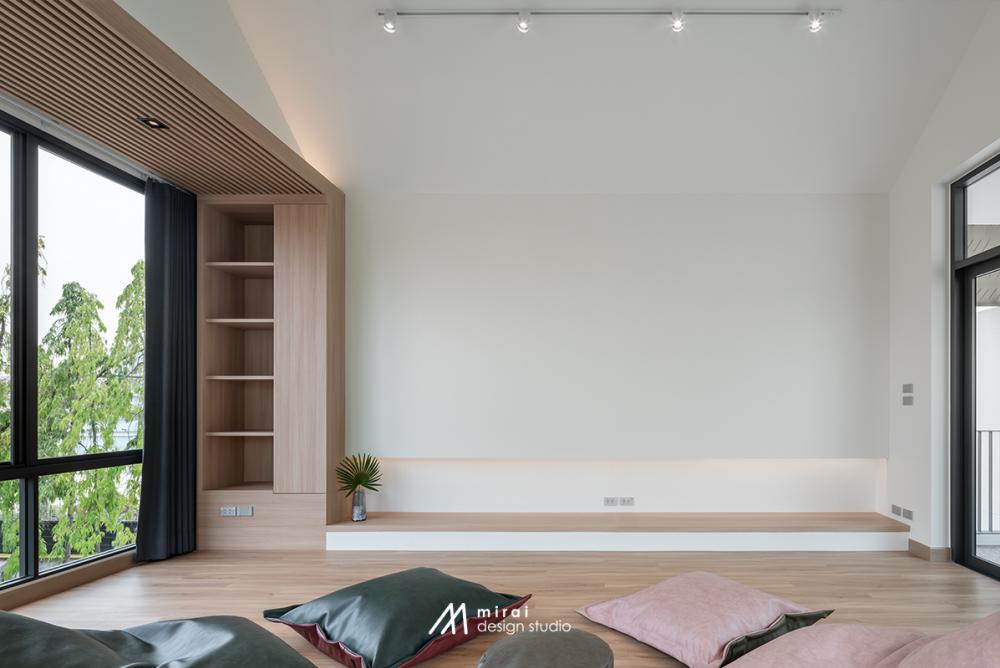 บ้านทรงจั่วสไตล์โมเดิร์น ตกแต่งภายในบ้านหรูหราลงตัว รูปที่ 32