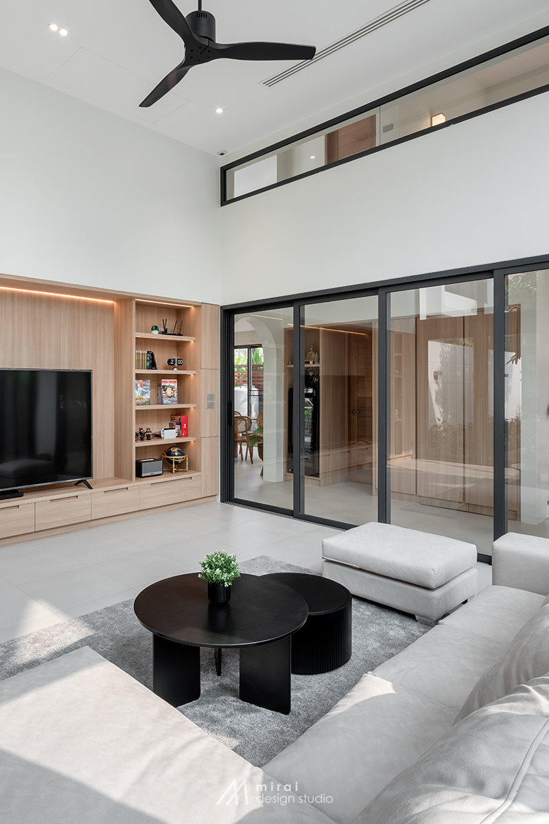 บ้านทรงจั่วสไตล์โมเดิร์น ตกแต่งภายในบ้านหรูหราลงตัว รูปที่ 36