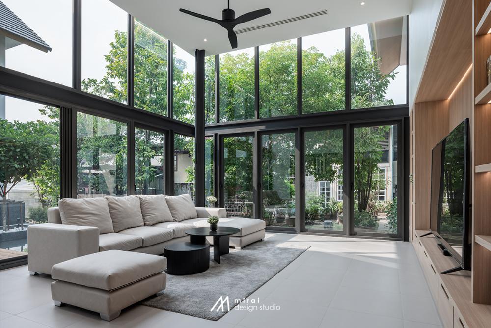 บ้านทรงจั่วสไตล์โมเดิร์น ตกแต่งภายในบ้านหรูหราลงตัว รูปที่ 40