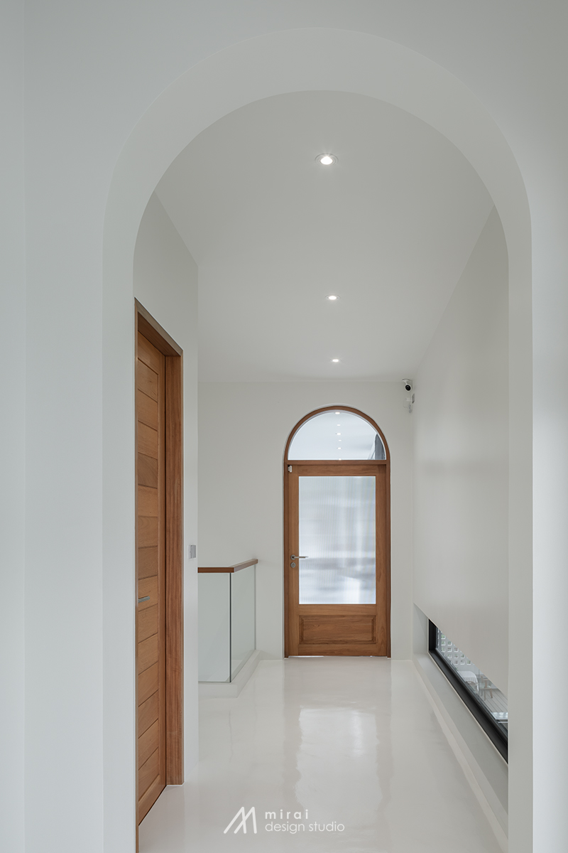 บ้านทรงจั่วสไตล์โมเดิร์น ตกแต่งภายในบ้านหรูหราลงตัว รูปที่ 24