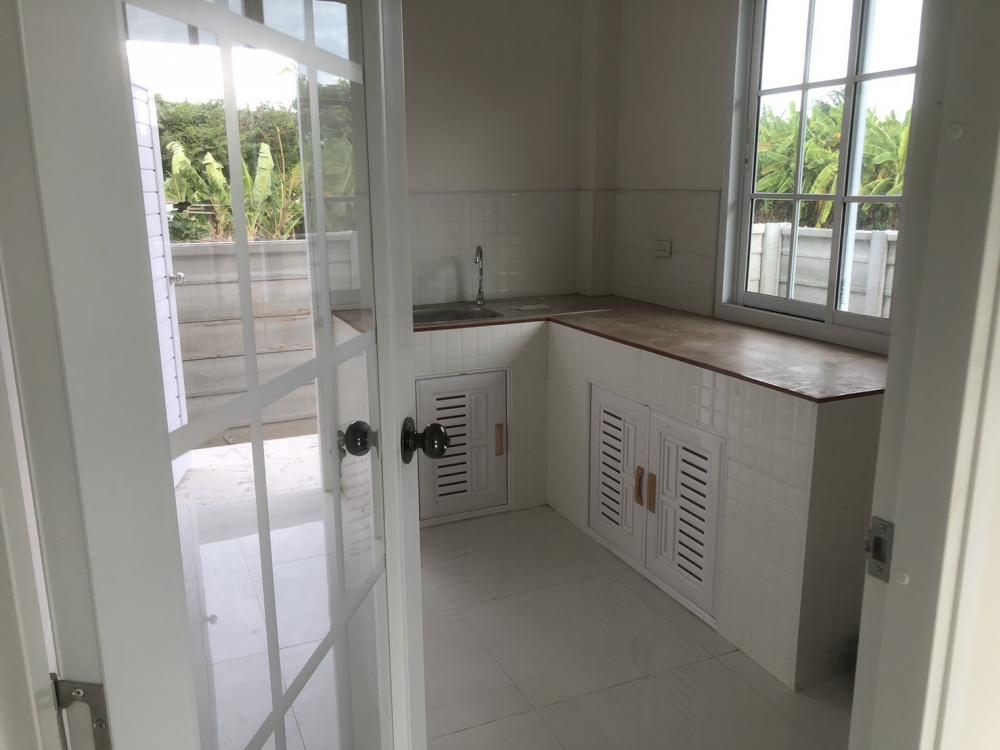 บ้านไสตล์คอสเทจหลังน้อยๆ  ขนาด 2 ห้องนอน 1 ห้องน้ำ งบ 6.5 แสน  ตกแต่งด้วย สีพาสเทล หวานแหวว น่ารัก รูปที่ 8