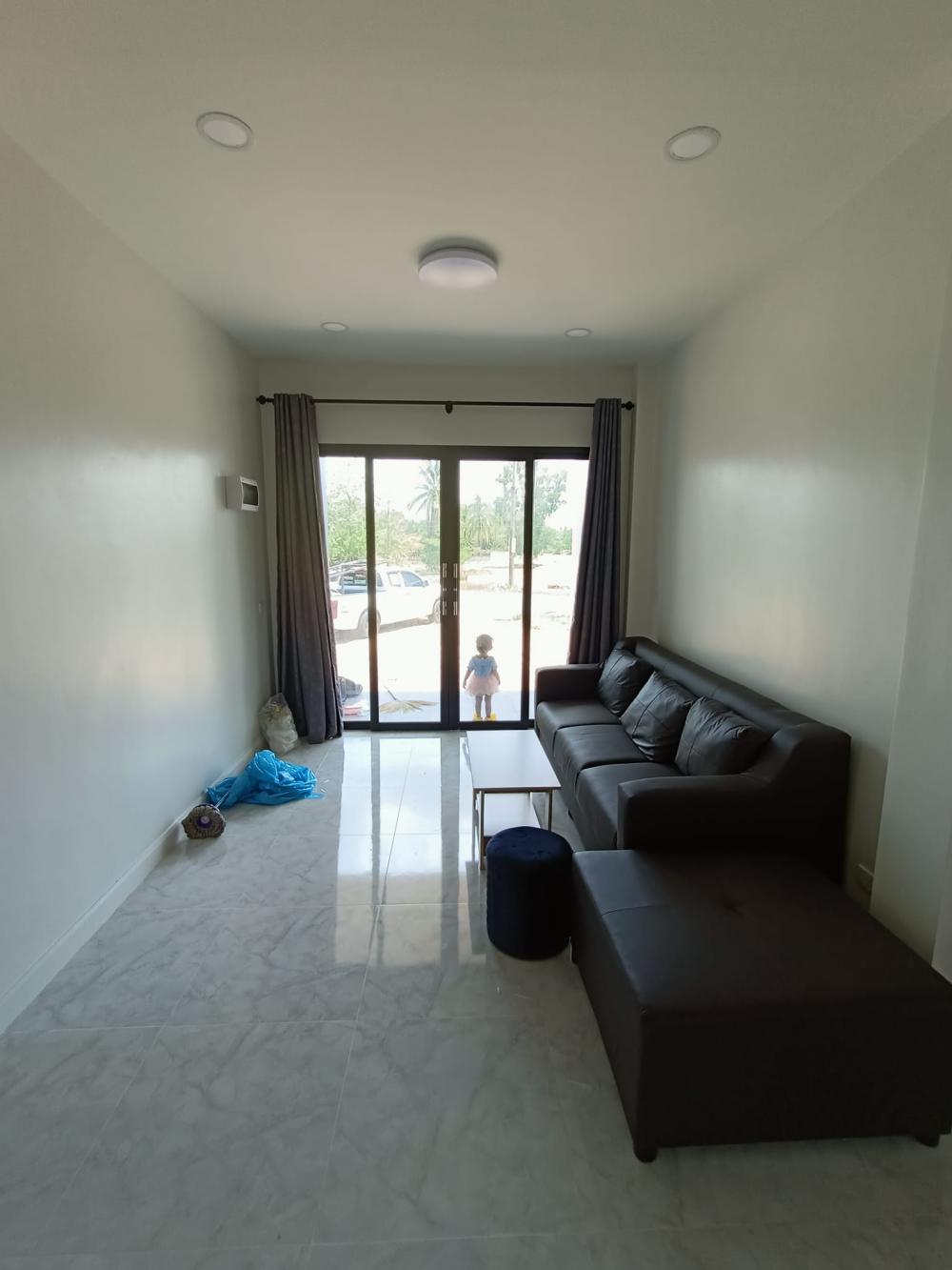 บ้านโมเดิร์นขนาด 3 ห้องนอน 2 ห้องน้ำ พื้นที่ใช้สอย 81 ตร.ม. งบ 1.1-1.2 ล้าน รูปที่ 16