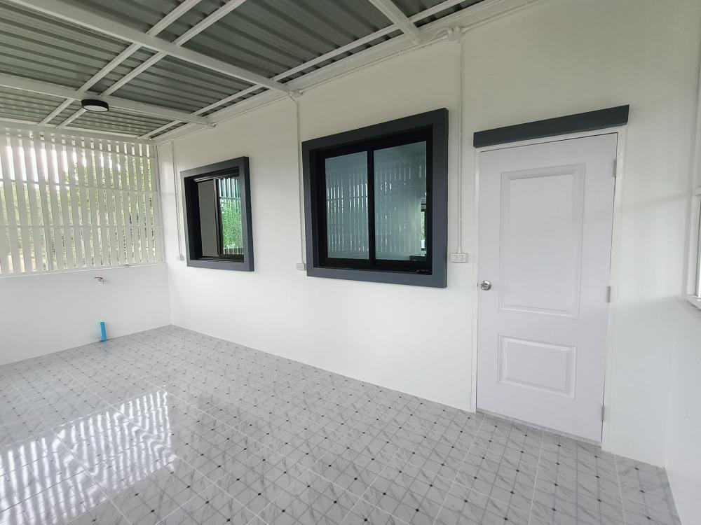 บ้านโมเดิร์นขนาด 3 ห้องนอน 2 ห้องน้ำ พื้นที่ใช้สอย 81 ตร.ม. งบ 1.1-1.2 ล้าน รูปที่ 23