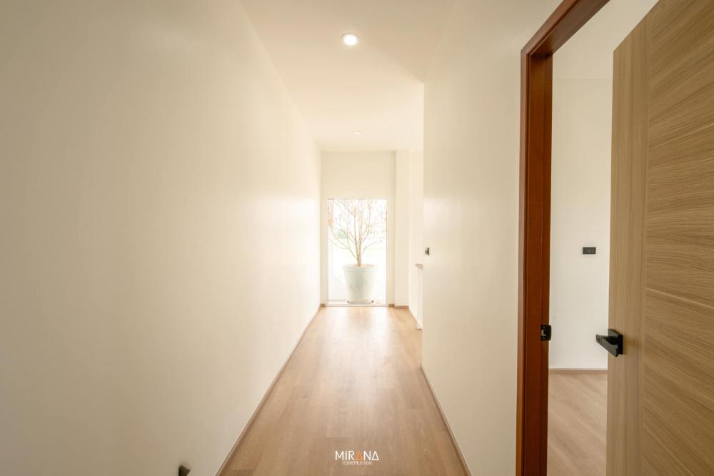 ไอเดียบ้านสร้างบ้านมินิมอลสองชั้น ขนาด 3 ห้องนอน 3 ห้องน้ำ พื้นที่ใช้สอย 160 ตร.ว. รูปที่ 13