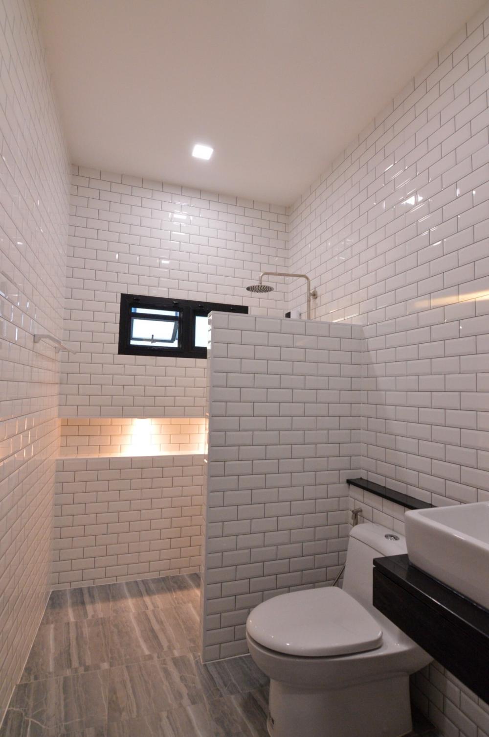 บ้านพักอาศัยทรงปั้นหยาขนาดใหญ่ รูปที่ 16