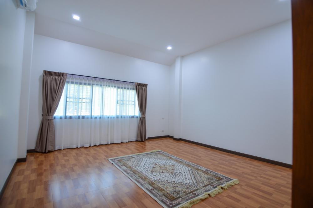 บ้านพักอาศัยทรงปั้นหยาขนาดใหญ่ รูปที่ 18