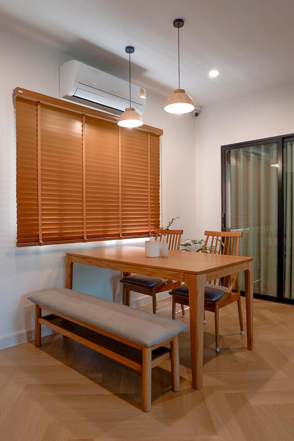 ไอเดียแต่งบ้านสไตล์มินิมอลมูจิ ห้องนั่งเล่น รูปที่ 9