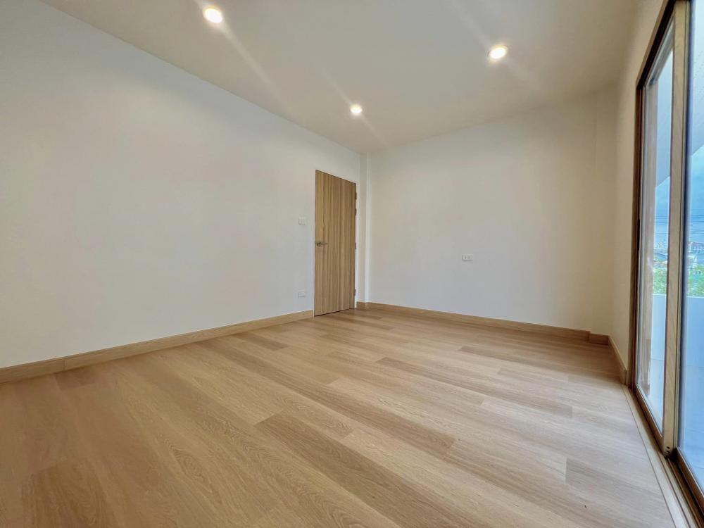 ไอเดียบ้านมินิมอลขนาด 3 ห้องนอน 3 ห้องน้ำ โครงการ 𝙏𝙝𝙚 𝙃𝙞𝙙𝙙𝙚𝙣 𝙃𝙤𝙡𝙢𝙚 รูปที่ 21