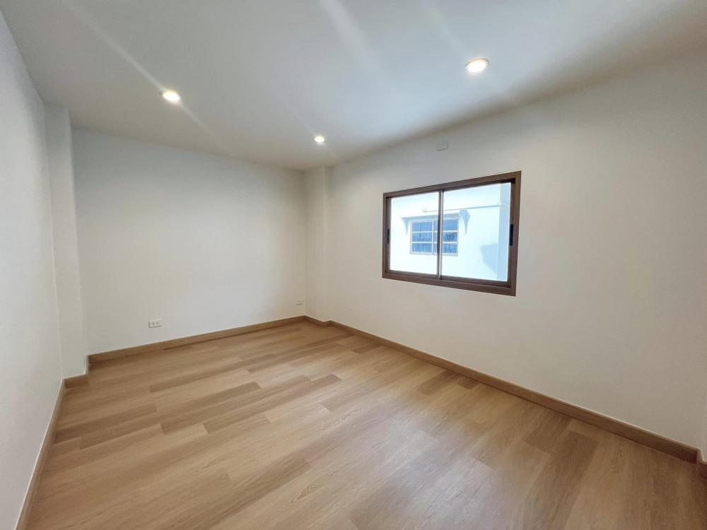 ไอเดียบ้านมินิมอลขนาด 3 ห้องนอน 3 ห้องน้ำ โครงการ 𝙏𝙝𝙚 𝙃𝙞𝙙𝙙𝙚𝙣 𝙃𝙤𝙡𝙢𝙚 รูปที่ 22